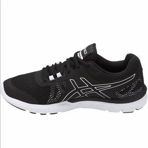 ASICS athletic shoe Women’s size 10